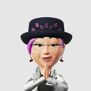 Meet your Posher, Roxanne